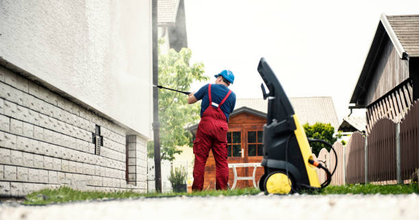 Best Animal Enclosure Cleaning  in Neffs, OH